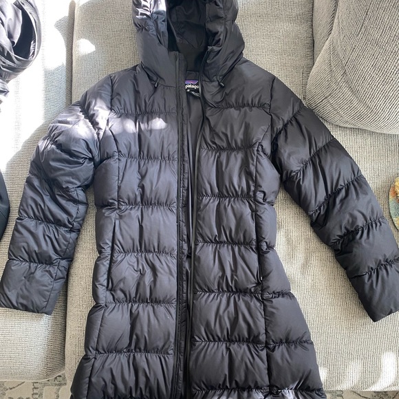 Long Down Patagonia Coat - Picture 7 of 16